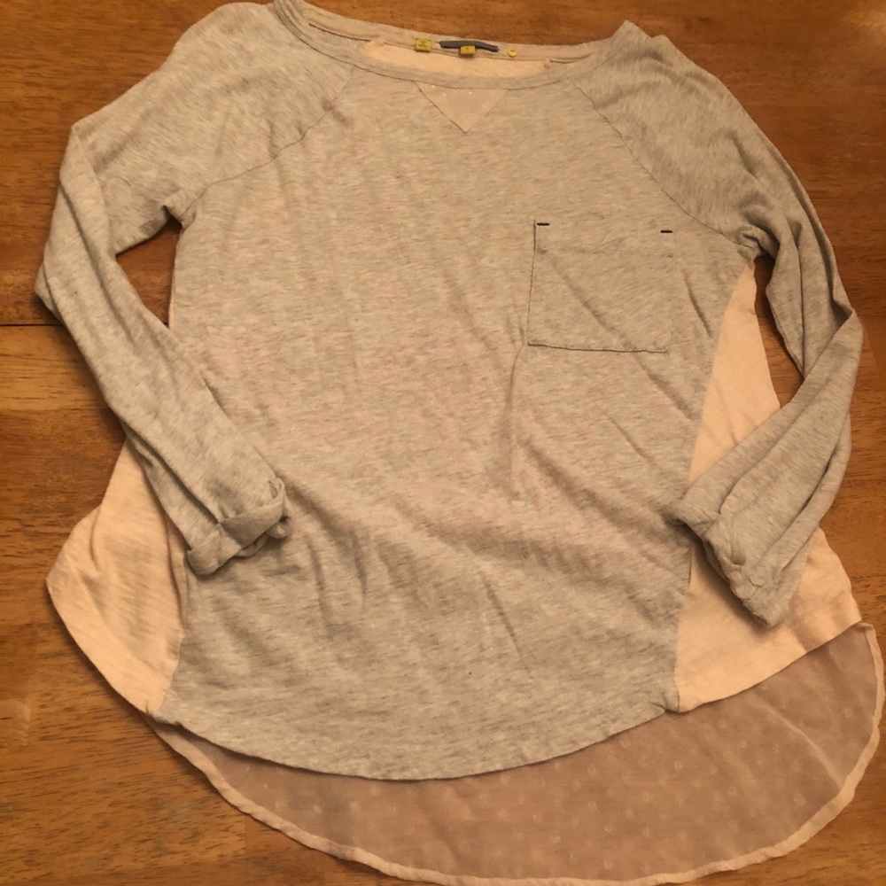 Little Yellow Button top do cute Size Small nice